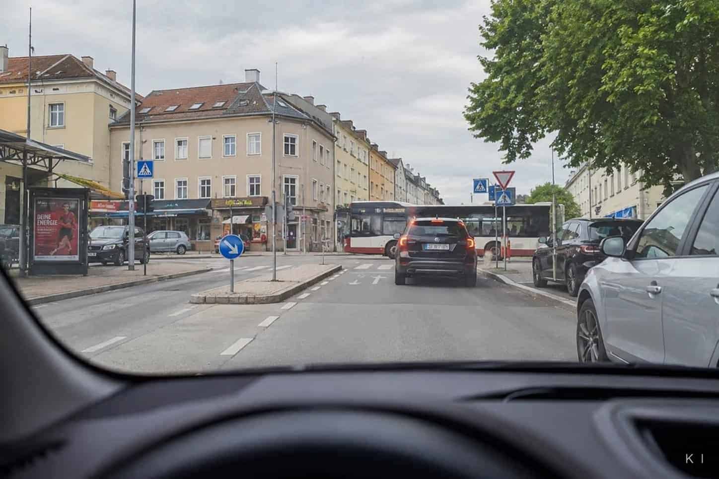 Verkehrssituation in der Stadt: Delikte in der Probezeit und ihre Folgen